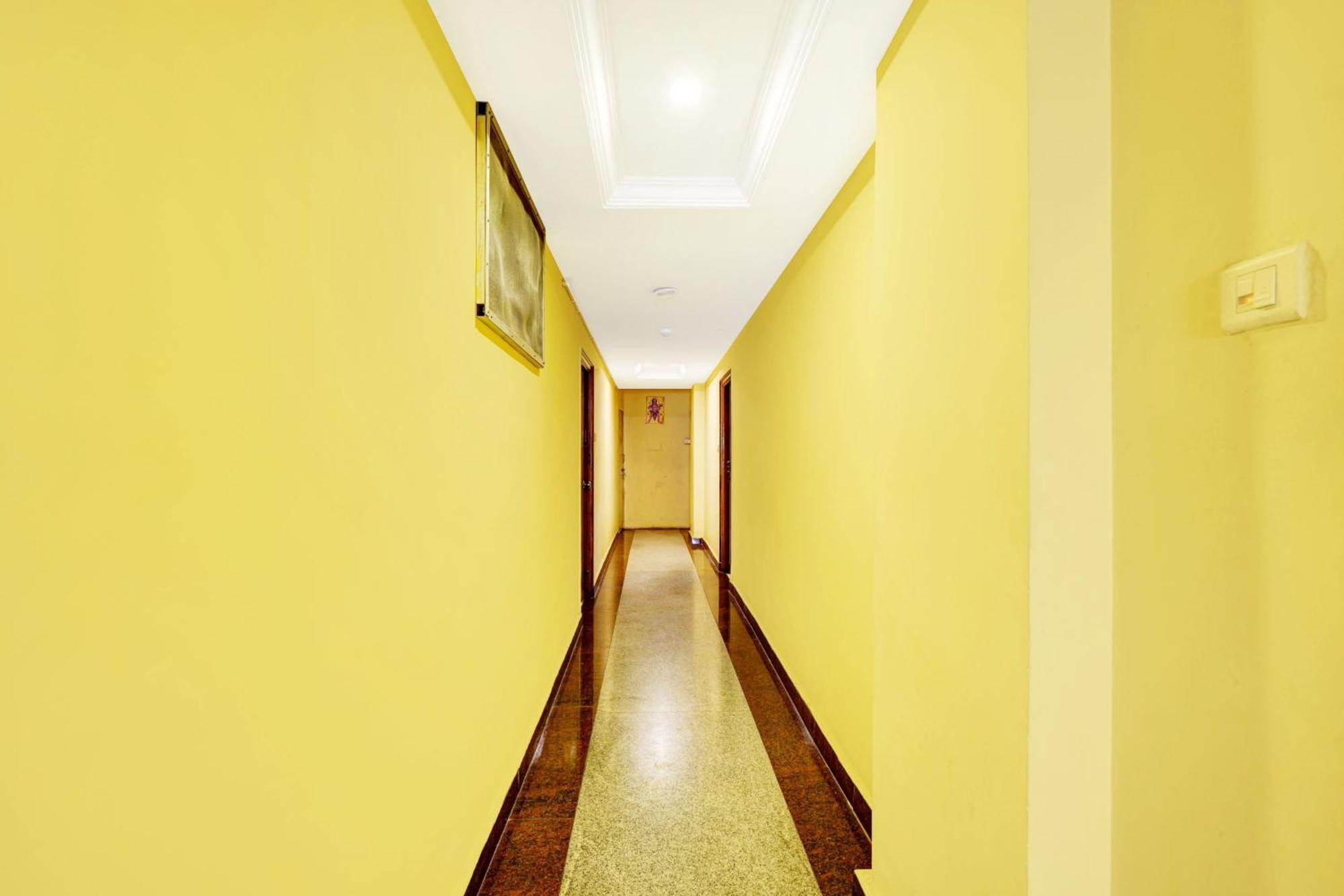 Super Hotel O Padmavathi Puram Near Railway Station Tirupati Zewnętrze zdjęcie